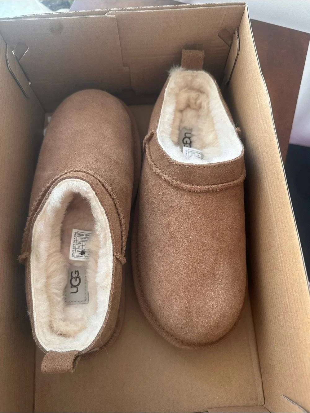 UGG Kids Classic Micro II Boots Chestnut Big Kids Size 2Y